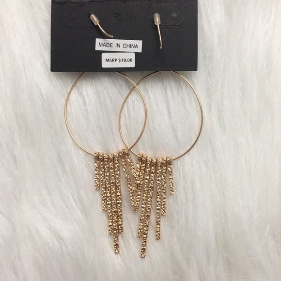 NWT Steve Madden Gold Dangle Earrings - Picture 6 of 7
